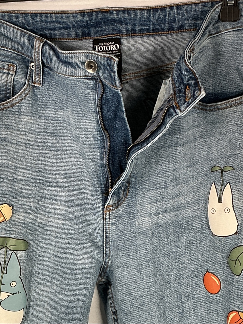 Her Universe My Neighbor Totoro Mom Jeans Hot Topic Ghibli Light Wash Denim 13 - Picture 4 of 16